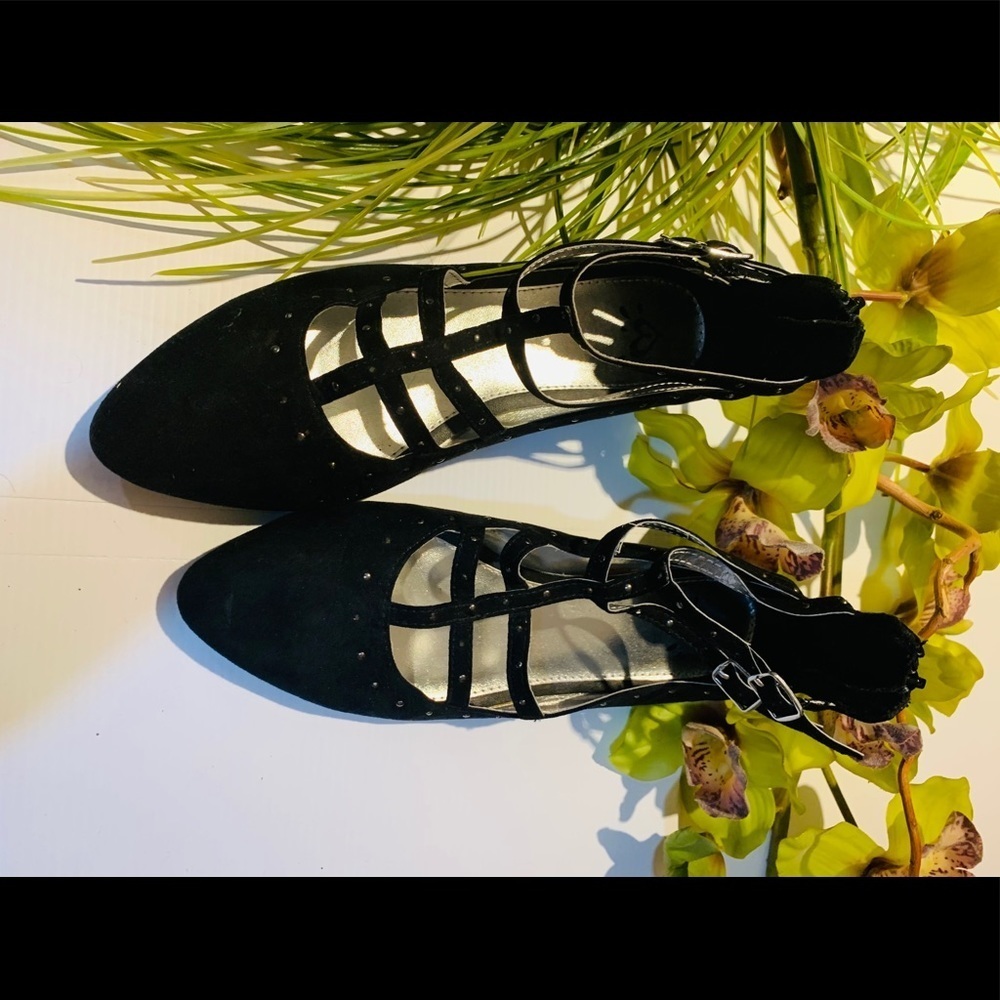 S75- Justice Black kids flats size 7